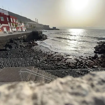 Caletillas Vacations, 20 Meters From The Appartement